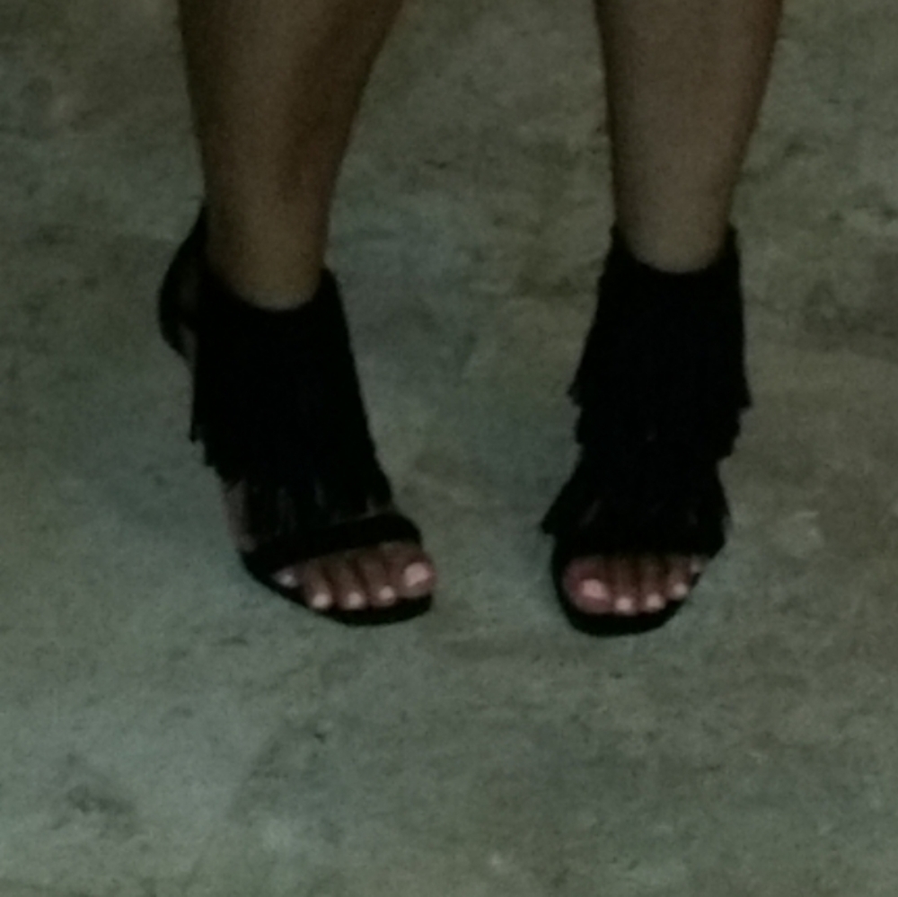 Shoes - Picture 4 of 4